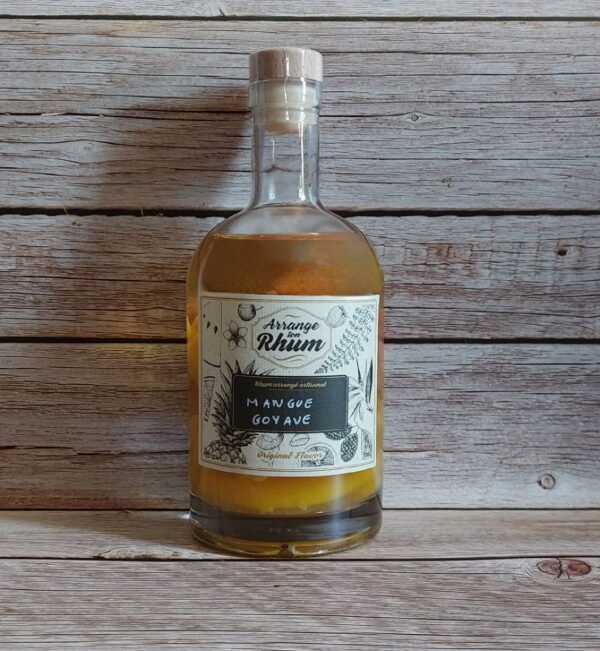 Rhum arrangé à la Mangue des îles et à la Goyave